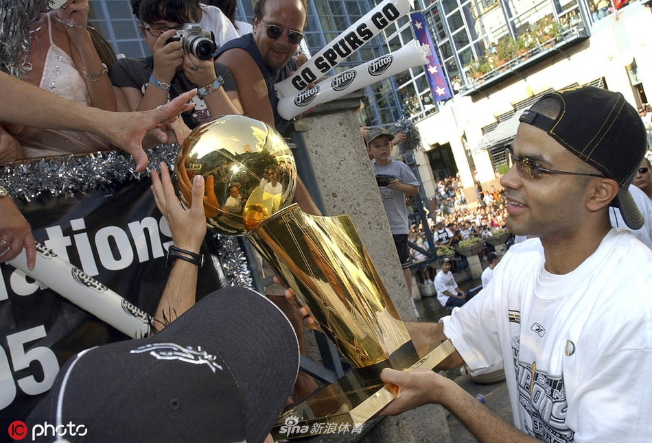 体坛老照片:托尼-帕克