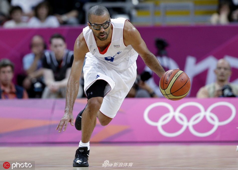 体坛老照片:托尼-帕克