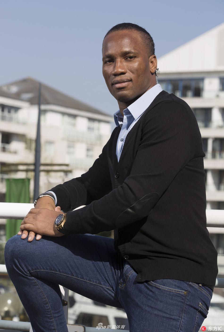 德罗巴伦敦拍写真衬衫牛仔文质彬彬