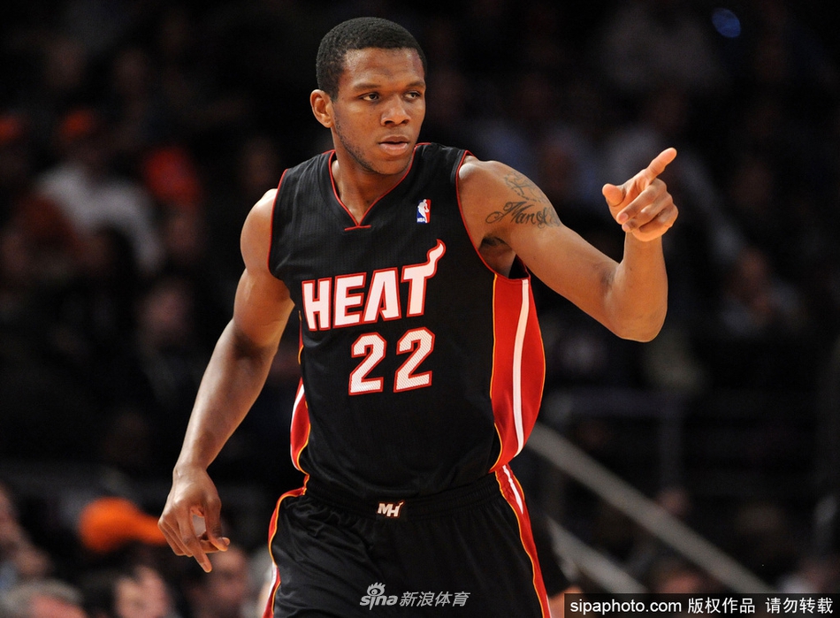 詹姆斯-琼斯(james jones),2011-12赛季,2012-13赛季随热火队连续获得