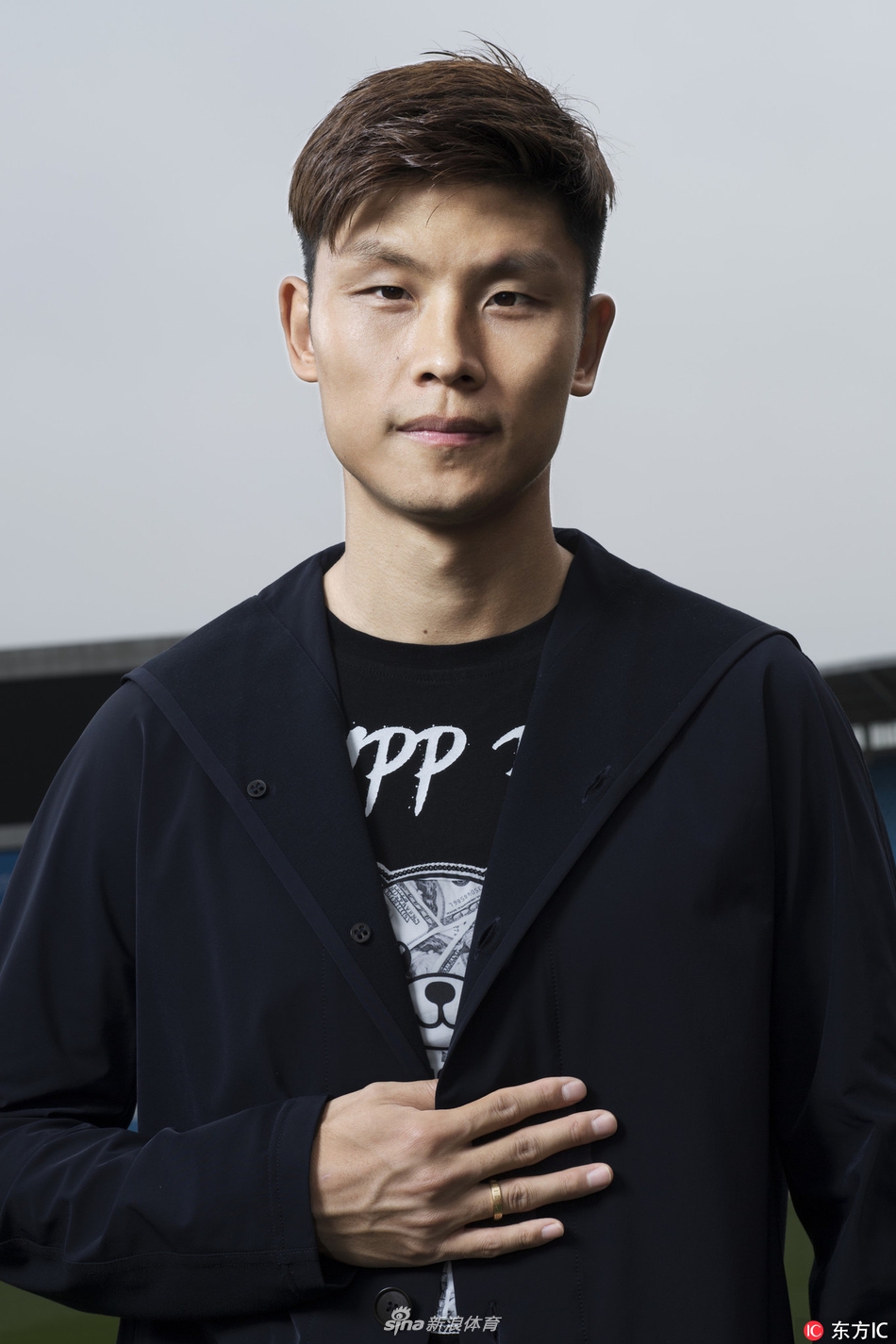 于洋个人写真 简单搭配酷范十足