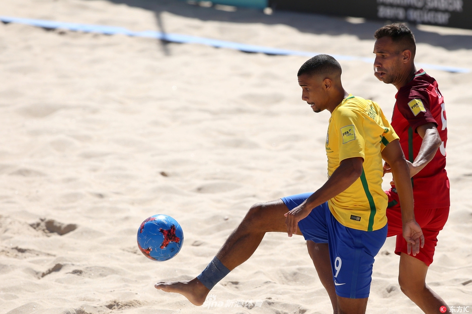 沙滩足球锦标赛决赛巴西6-4葡萄牙