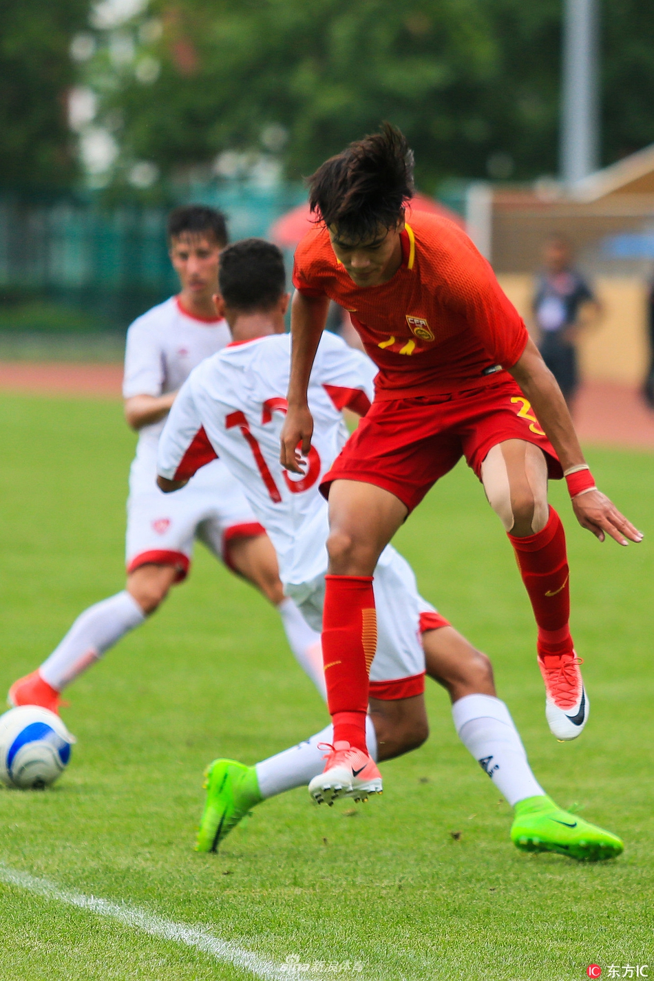 潍坊杯足球邀请赛中国u19国青队1-3巴西体育