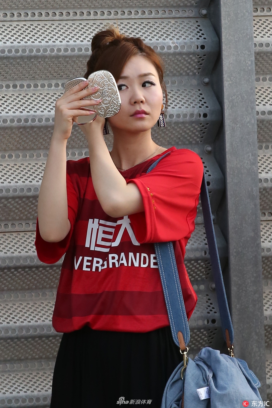 靓爆!清纯又妖娆的恒大美女球迷