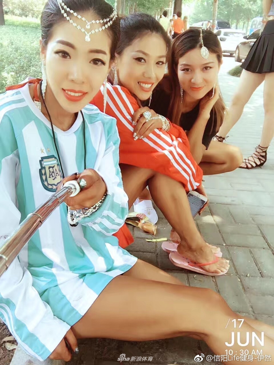 ufc中国举牌女郎选拔赛选手美照