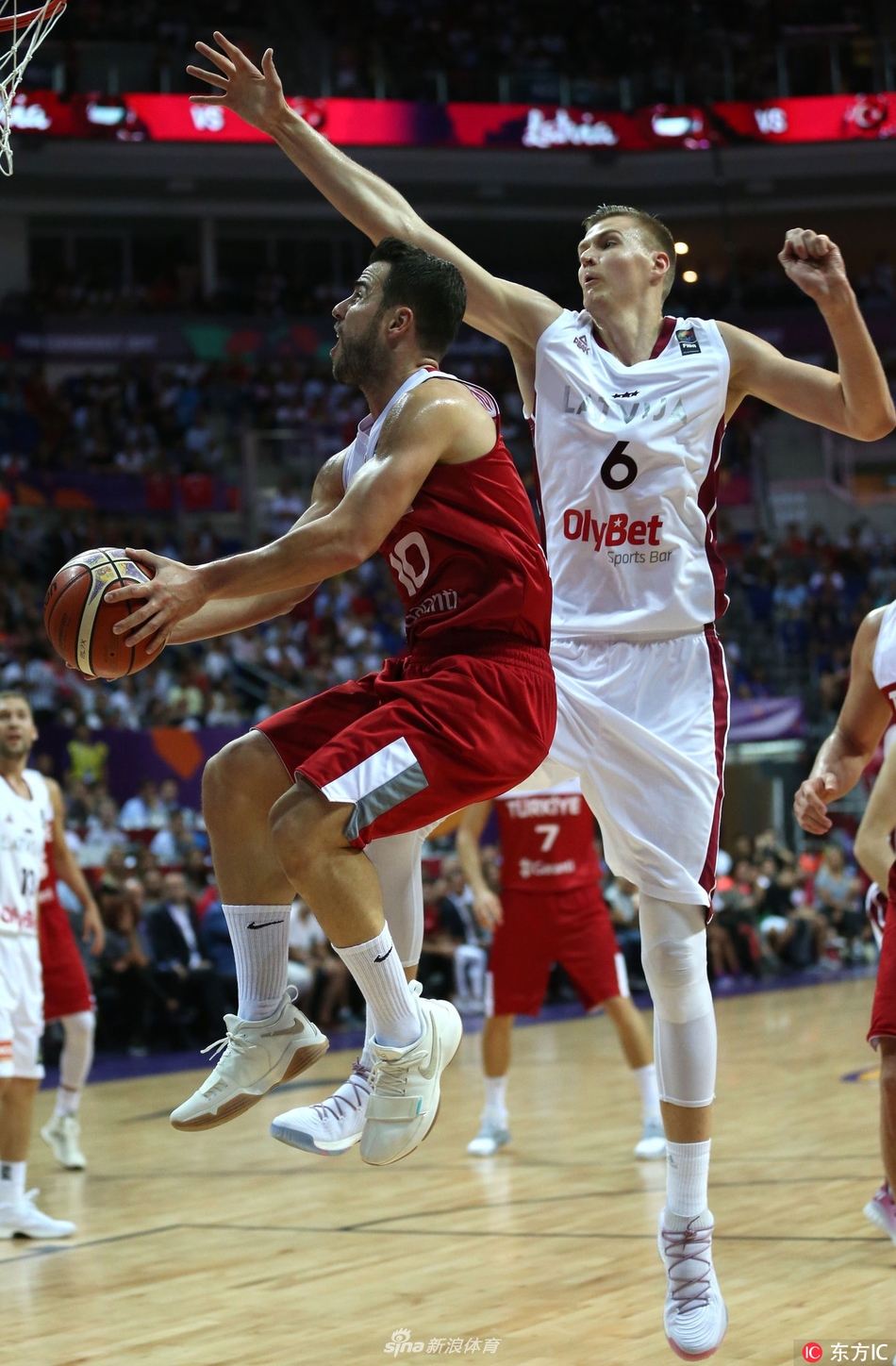 男篮欧锦赛拉脱维亚89-79土耳其
