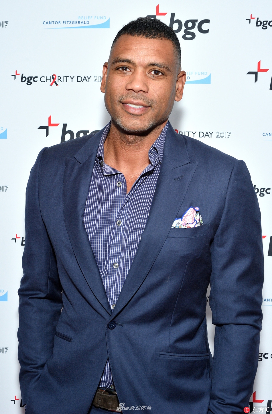 前nba球星阿兰休斯顿参加慈善活动