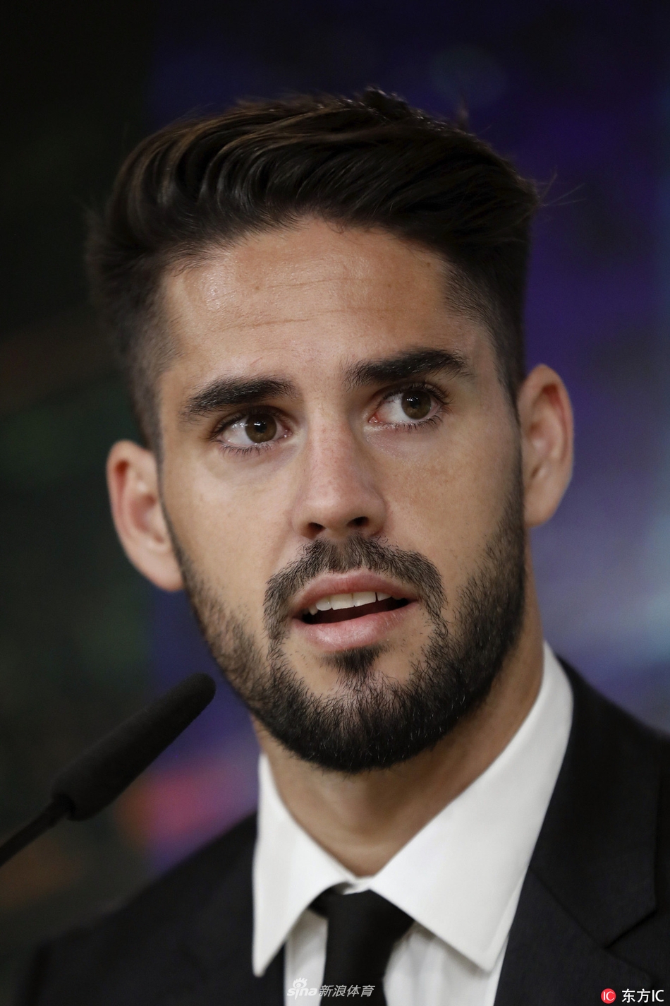 伊斯科出席发布会 与皇马续约至2022年