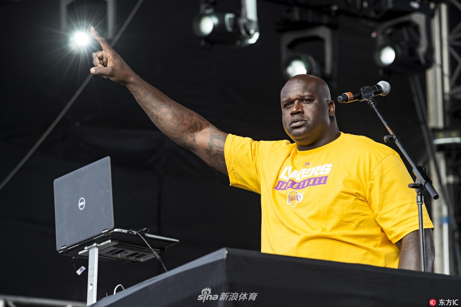 多才多艺的胖子!奥尼尔变身dj秀音乐天赋