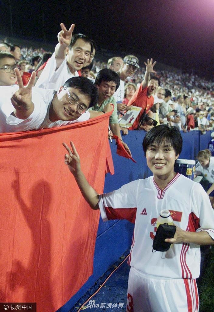 永远的铿锵玫瑰!中国女足黄金一代旧照