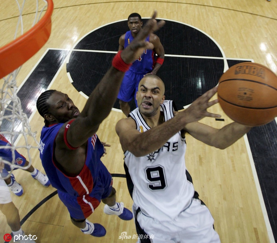 体坛老照片:托尼-帕克