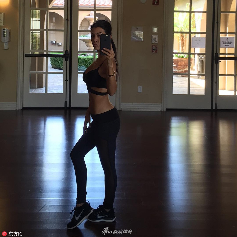 健身女神：卡戴珊大姐身材最匀称
