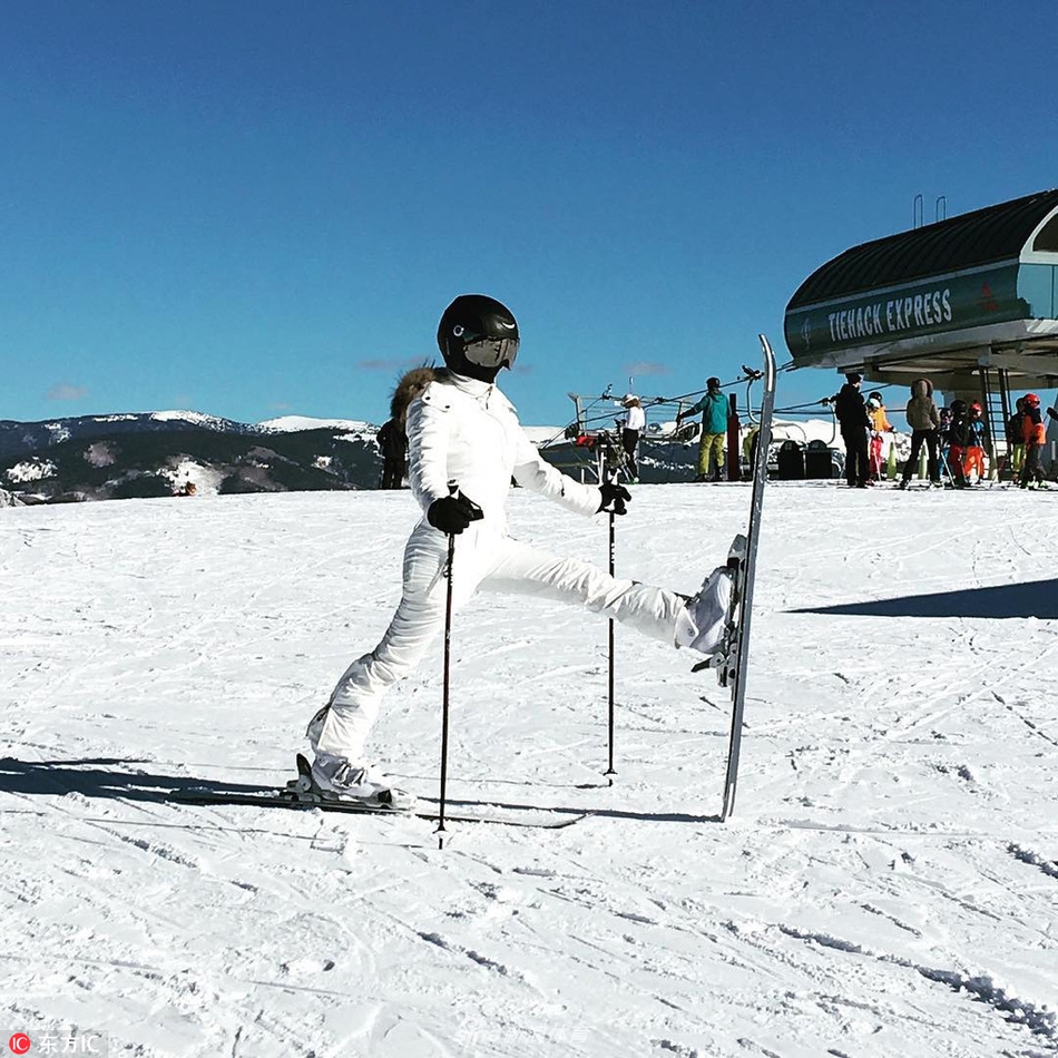 健身女神：卡戴珊大姐身材最匀称