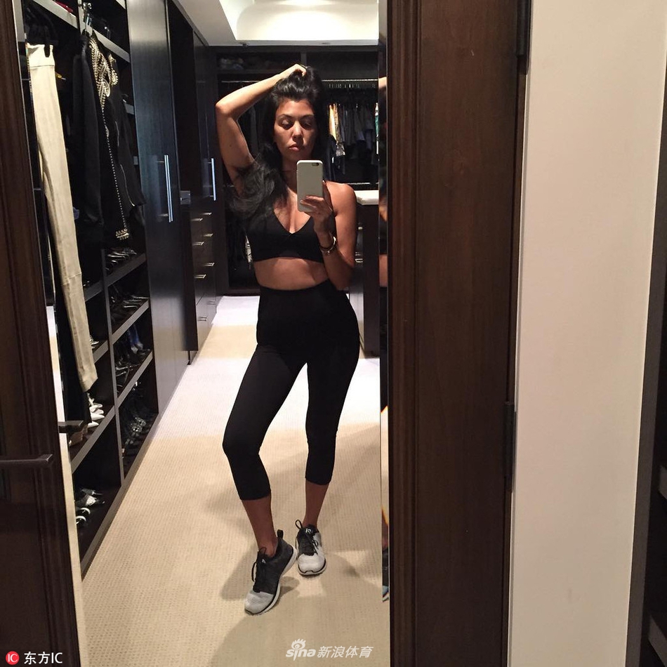 健身女神：卡戴珊大姐身材最匀称