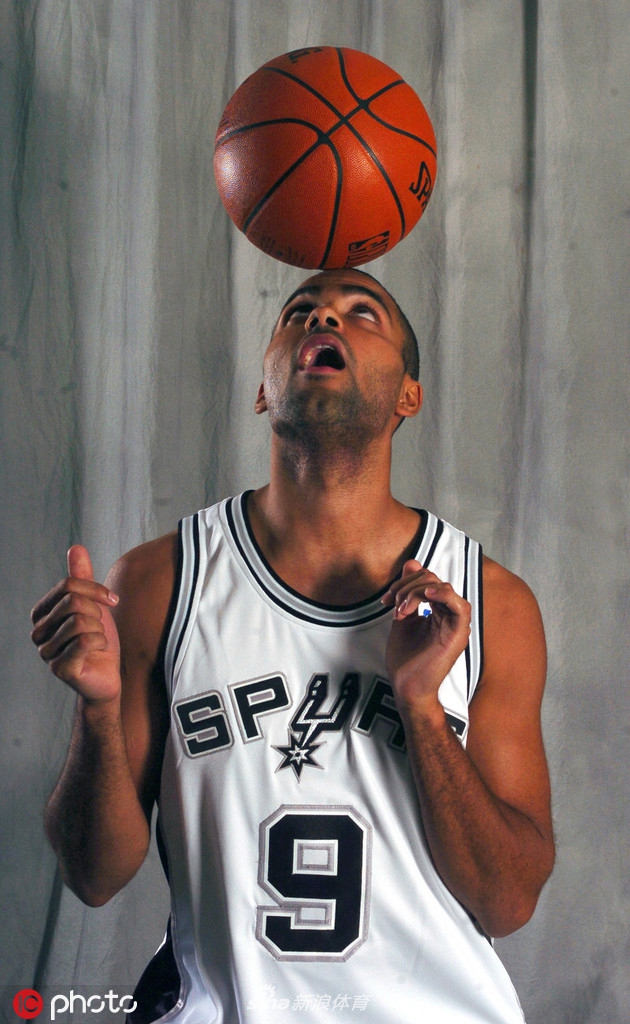 体坛老照片:托尼-帕克