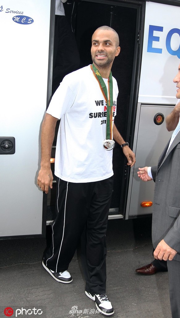 体坛老照片:托尼-帕克