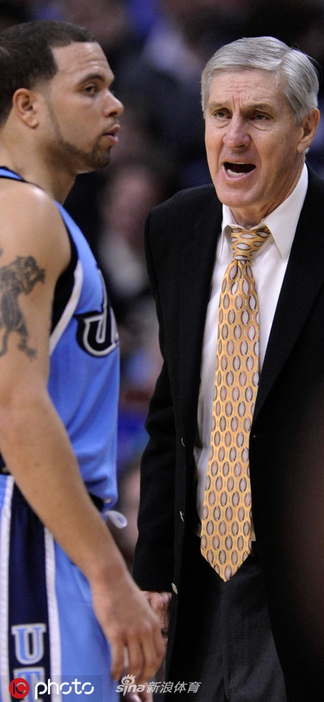 体坛老照片:传奇教练斯隆