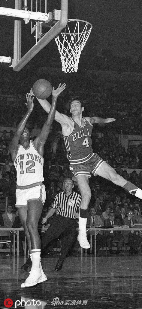 体坛老照片:传奇教练斯隆