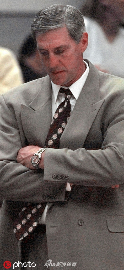 体坛老照片:传奇教练斯隆