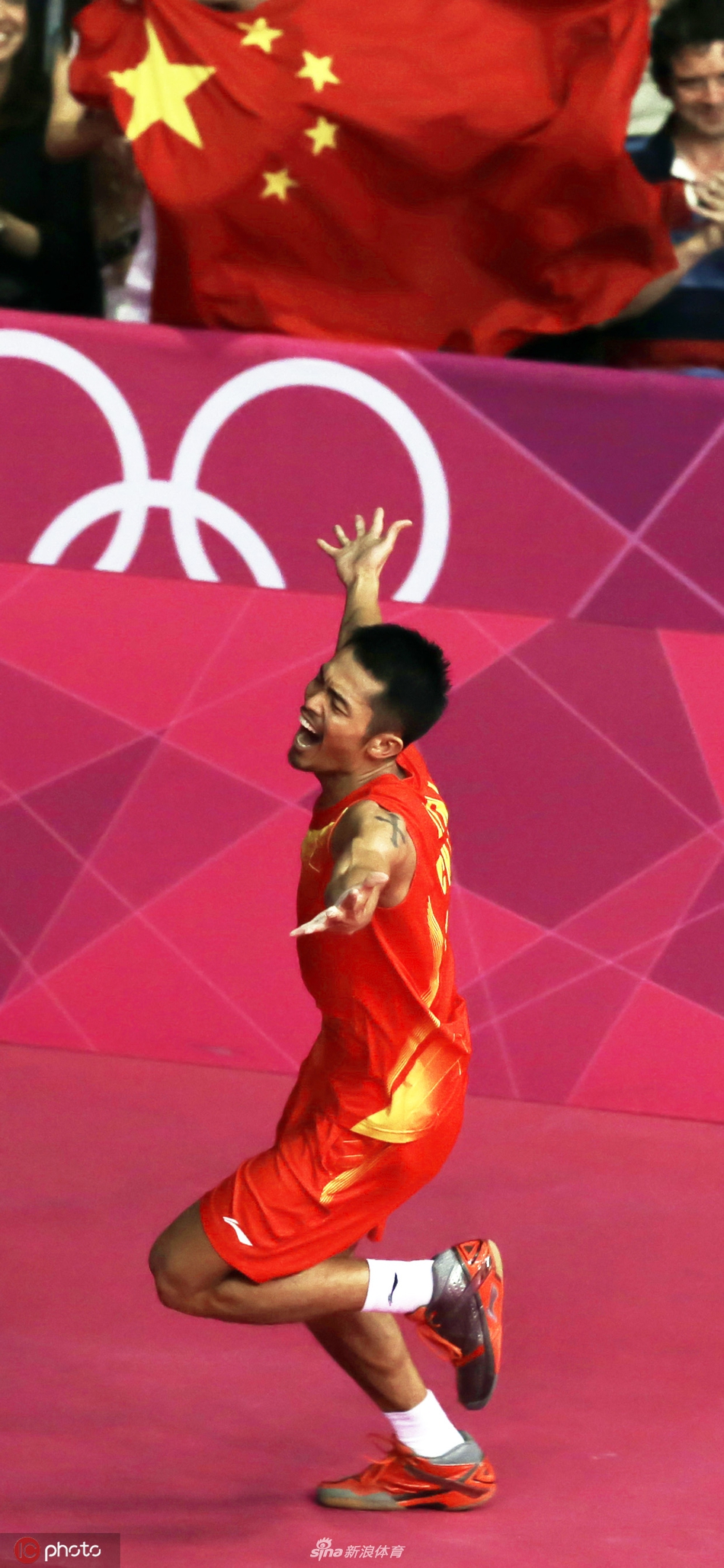 上场就疯海报之林丹