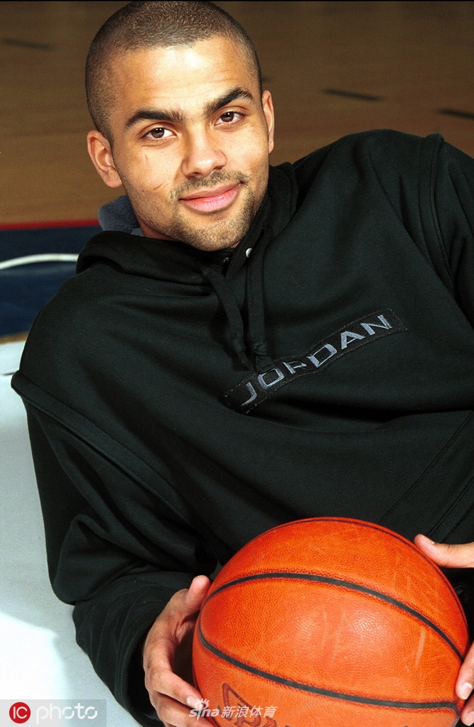 体坛老照片:托尼-帕克