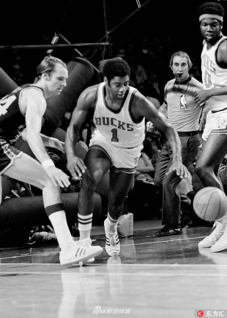 奥斯卡-罗伯特森