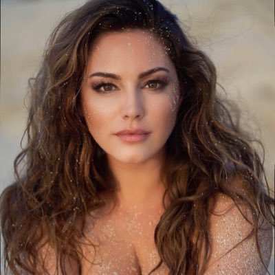 英超一代女神现在竟胖成了大妈