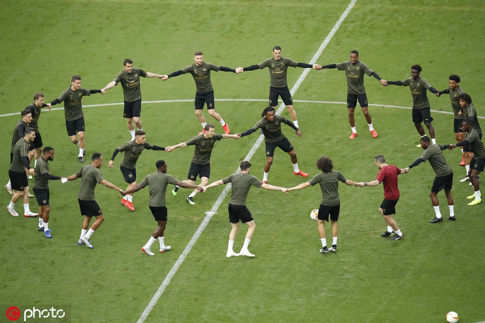 团结一致！阿森纳踩场备战决赛