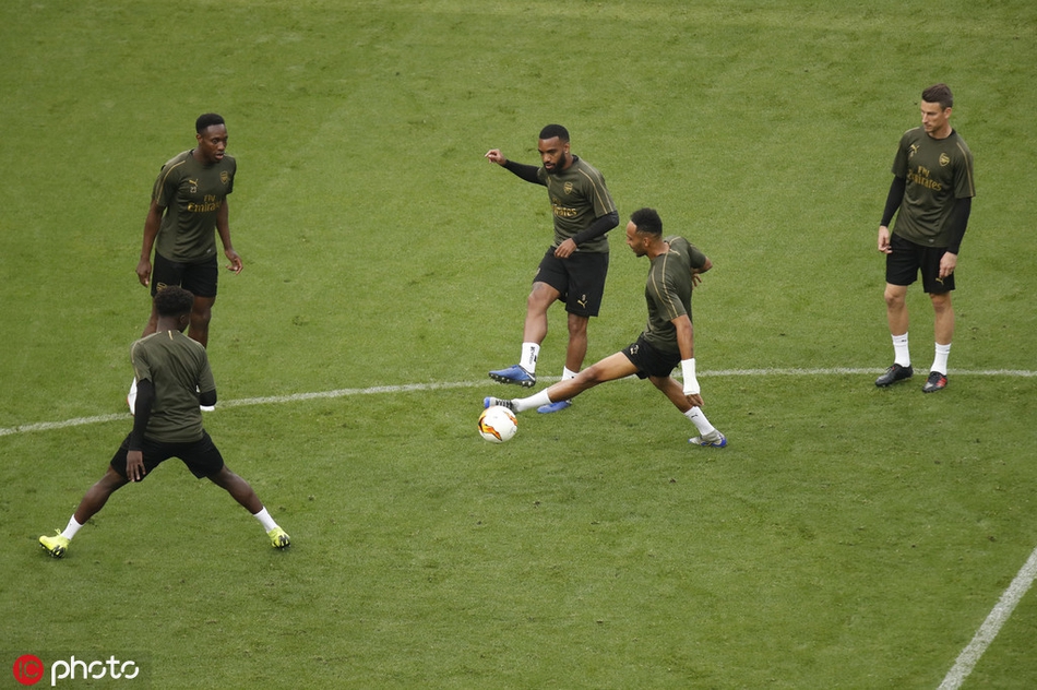 团结一致！阿森纳踩场备战决赛