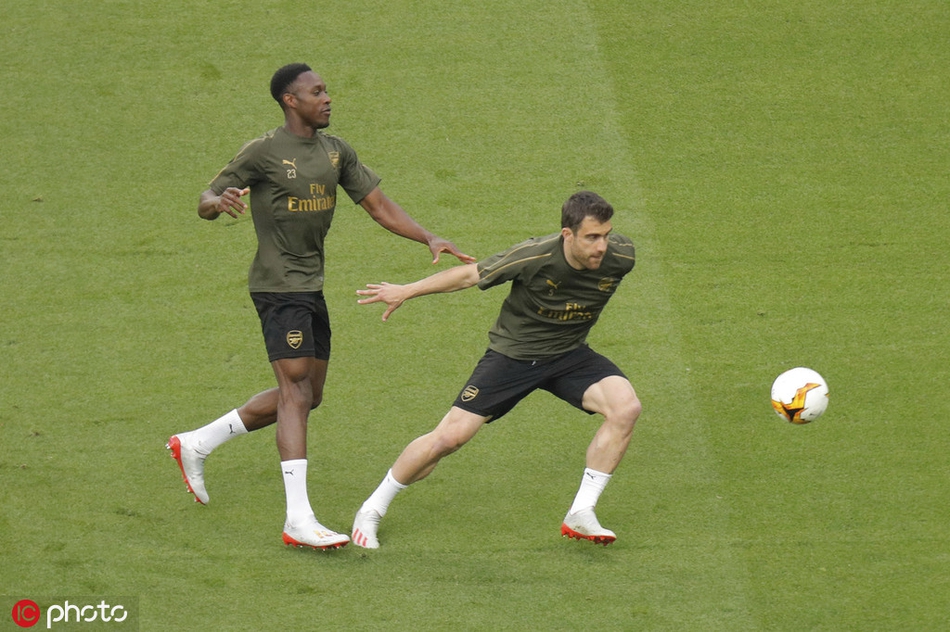 团结一致！阿森纳踩场备战决赛