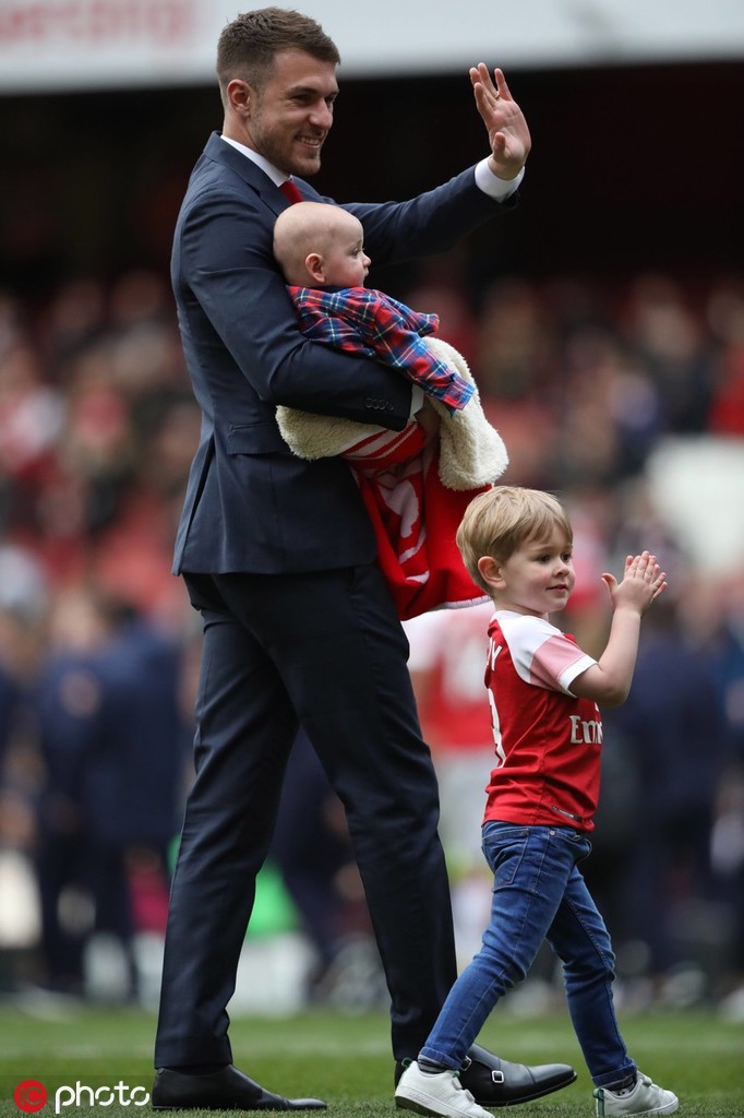 再见枪手！拉姆塞泪别阿森纳