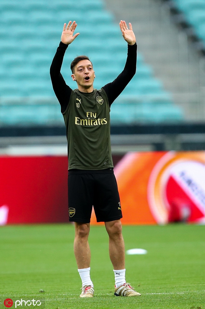 团结一致！阿森纳踩场备战决赛