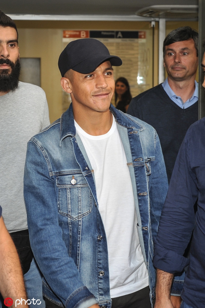 桑切斯抵达米兰 加盟国米在即