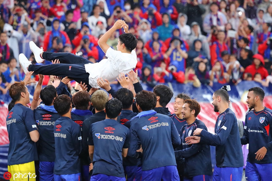 日本梅西要来了！告别东京启程去皇马