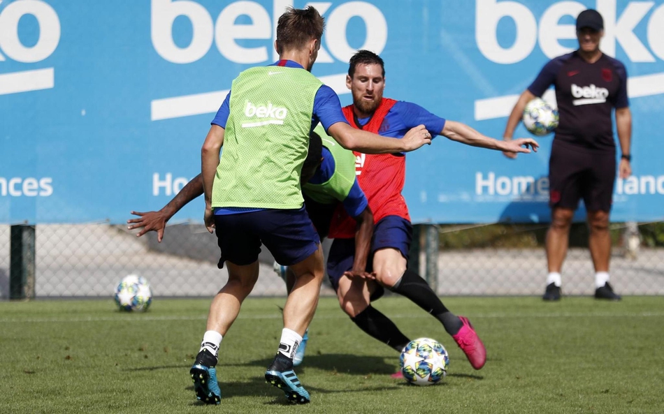 梅西回归巴萨合练 欧冠有望复出