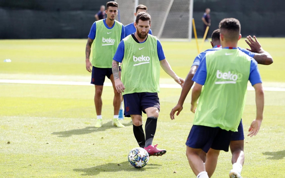 梅西回归巴萨合练 欧冠有望复出