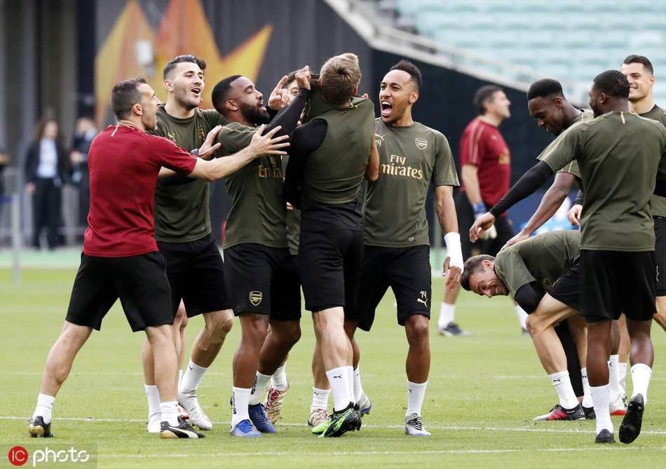 团结一致！阿森纳踩场备战决赛