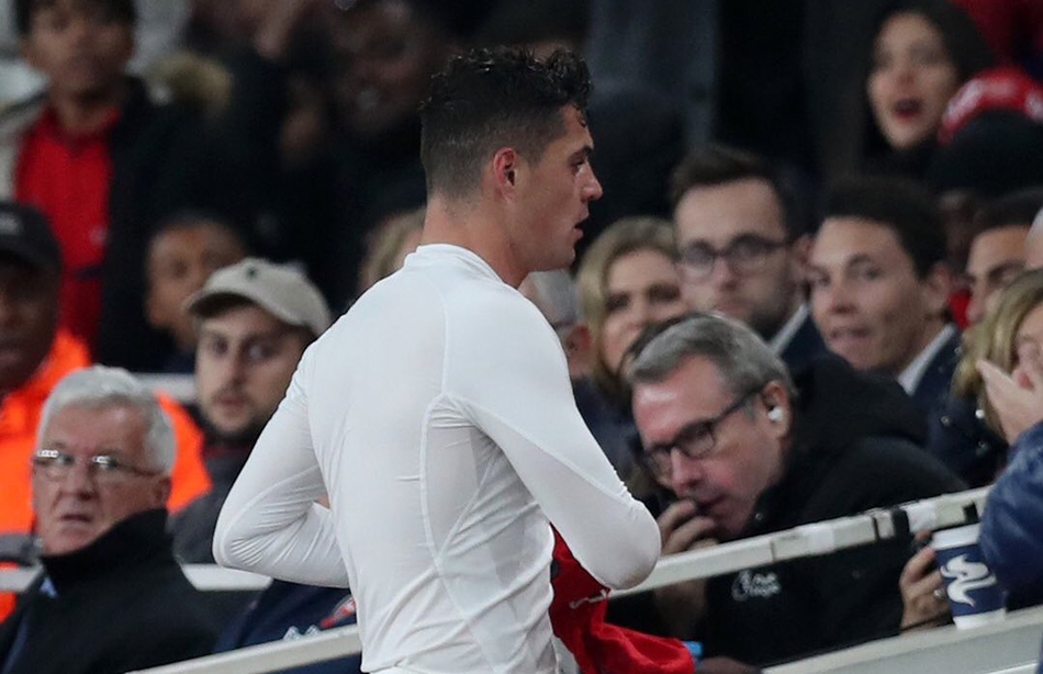 阿森纳队长遭狂嘘 竟挑衅回应