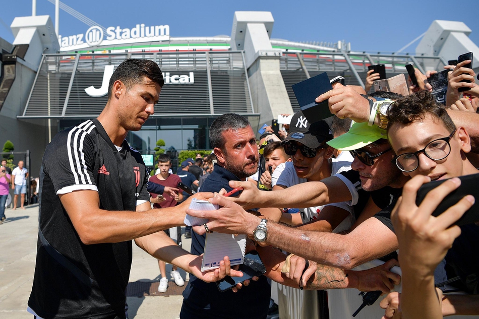 C罗回到训练场备战新赛季！