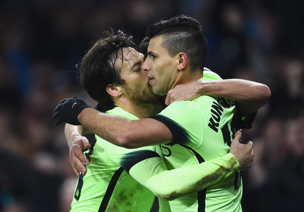 基情曼城 瓜帅这深情一吻给谁