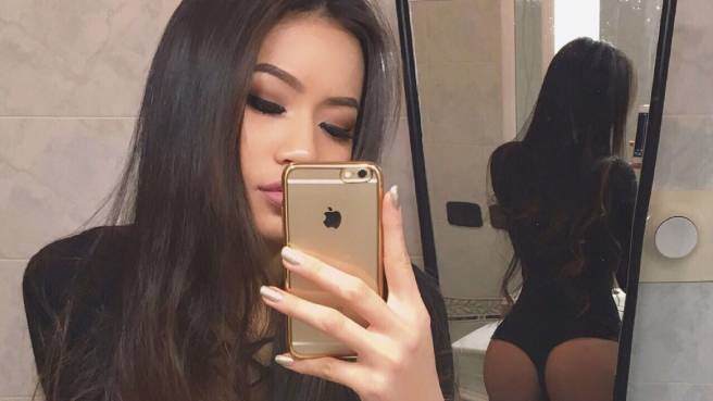 喷血!英超新援性感女友 还是泰拳冠军