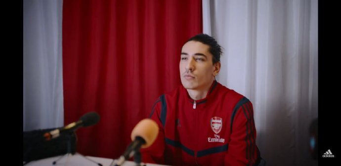 阿森纳新球衣上身 厄祖帅气