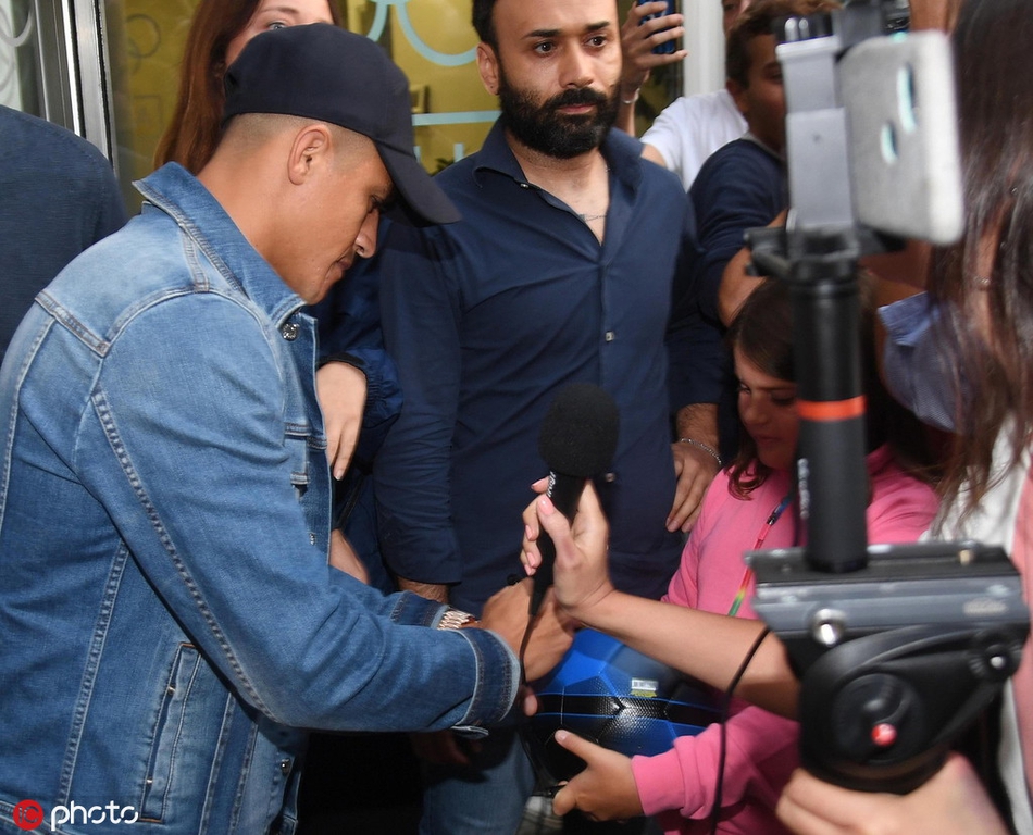 桑切斯抵达米兰 加盟国米在即