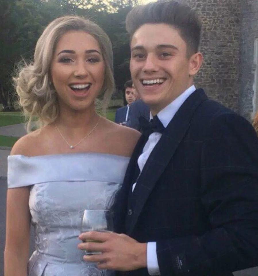 曼联信任丹尼尔-詹姆斯女友Ria Hughes