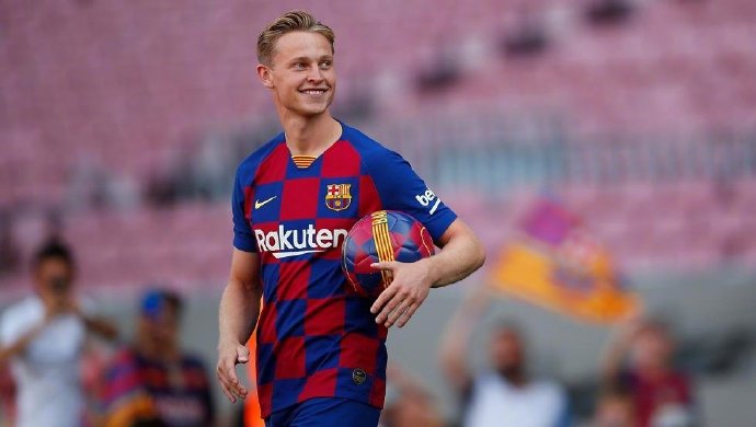 巴萨久盼一人终于亮相了！