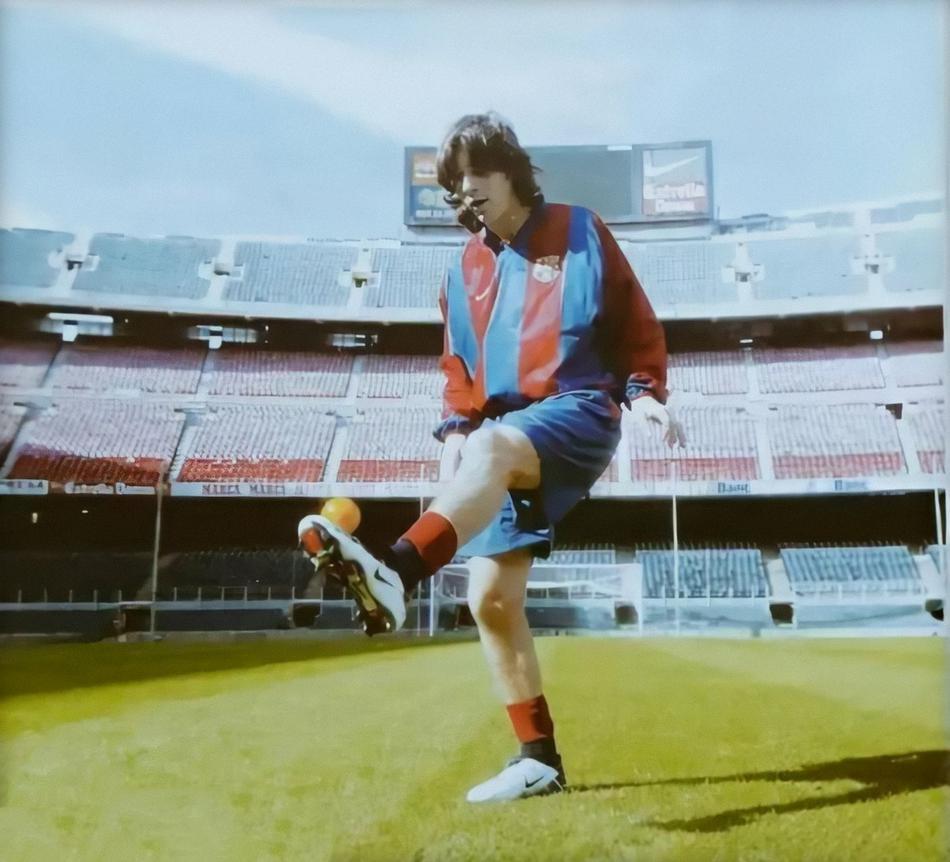 还记得那个长发的少年梅西吗