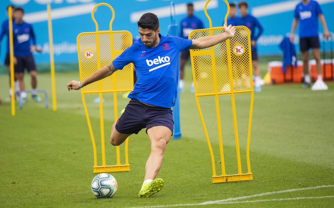 巴萨这两大天才加起来只有35岁