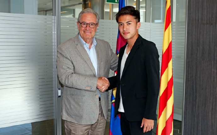 日本两大天才相聚皇马巴萨