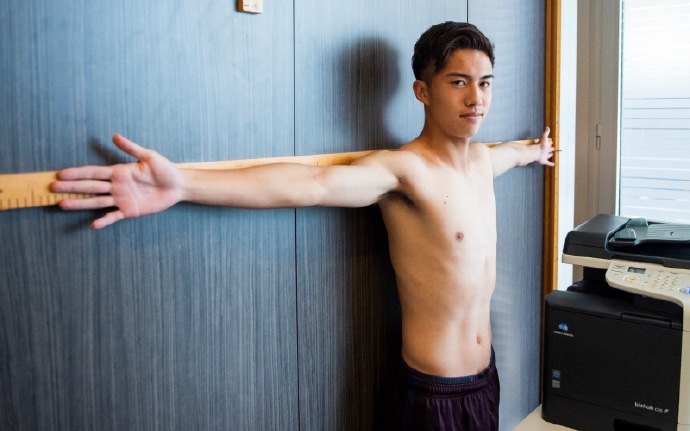 日本两大天才相聚皇马巴萨