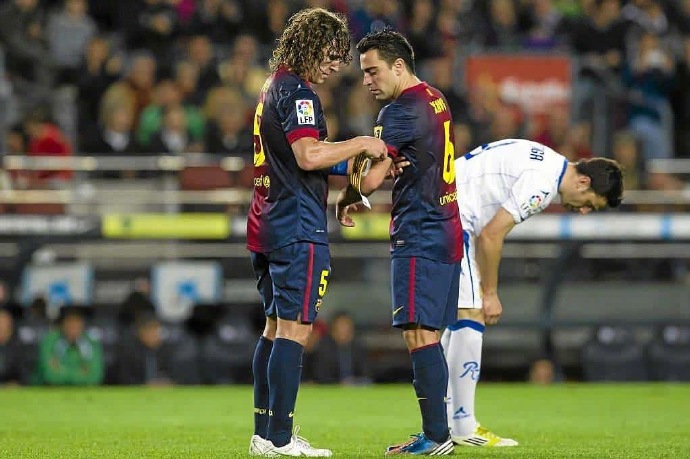 真硬！巴萨队魂一身血还笑的出 当年他场边缝针